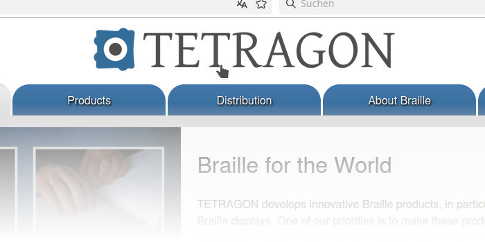 Website mit einem Logo, das das Wort »TETRAGON« beinhaltet. Der Mauszeiger befindet sich auf dem Logo und hat die Form einer Hand mit ausgestrecktem Zeigefinger.
